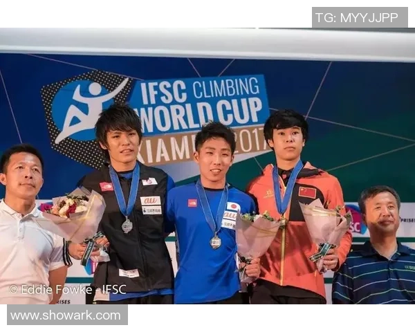 杭州攀岩队与南京攀岩队赛后意识碰撞的深度分析与反思 杭州攀岩队与南京攀岩队赛后意识碰撞的深度分析与反思